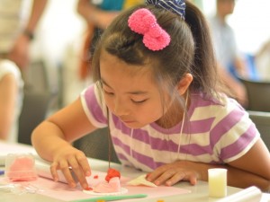 ケーキデコレーター